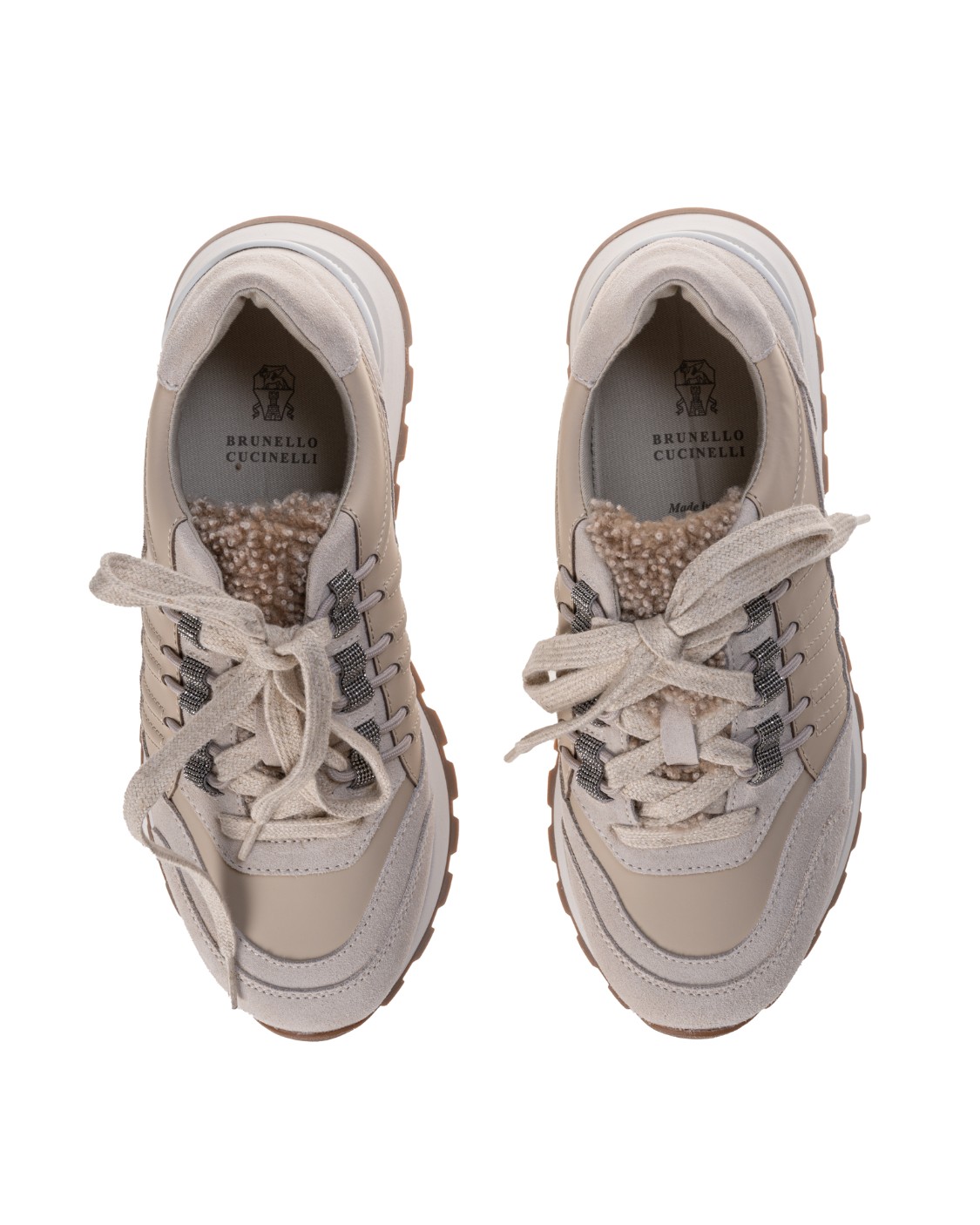 shop BRUNELLO CUCINELLI Saldi Sneakers: Brunello Cucinelli Runners in camoscio, vitello e shearling con "Shiny Trek Eyelets".
Chiusura con lacci piatti in tessuto.
Fodera in tessuto misto cotone idrorepellente.
Fondo in gomma.
Battistrada in micro, leggero.
Composizione: 100% vera pelle.
Made in Italy.. MZSFG2289-C8198 number 7755636